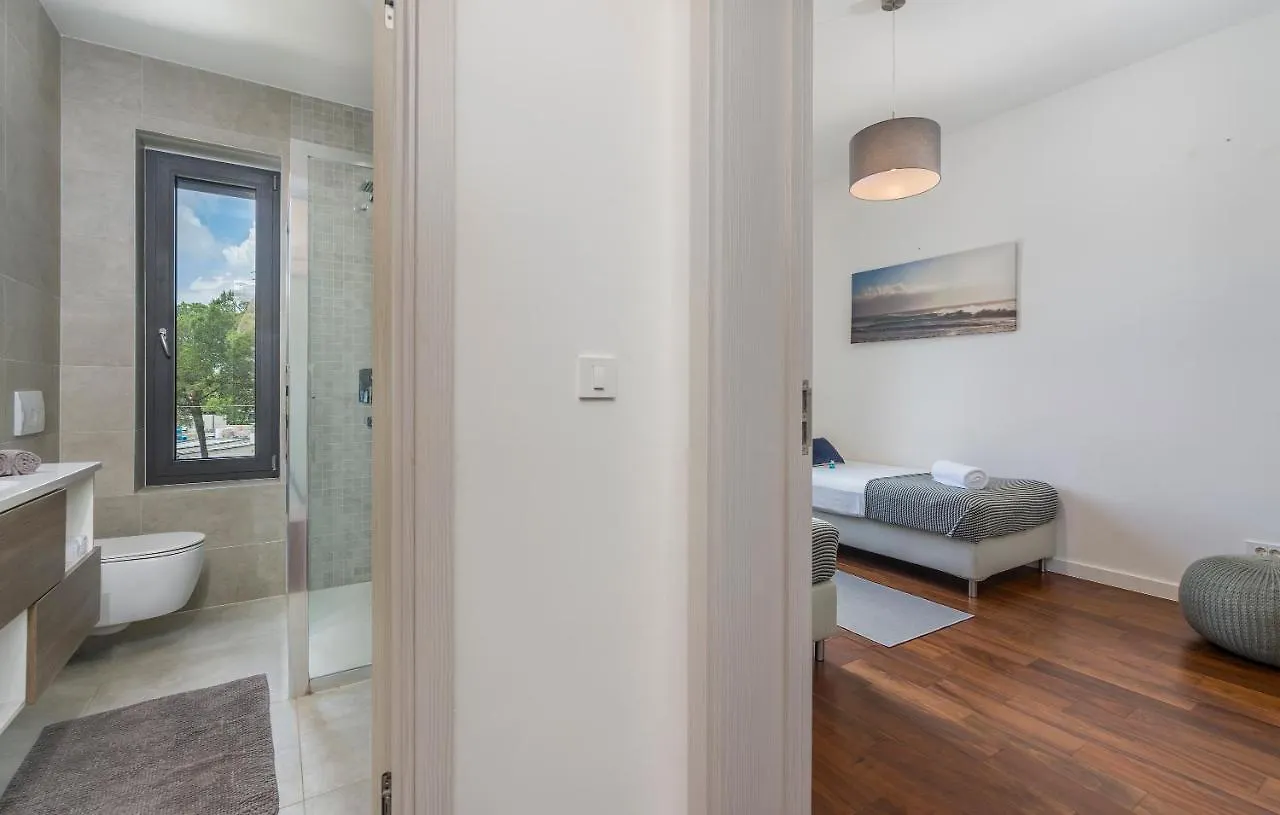 Spada Apartment 3 Bedrooms Near The Beach! ポレッチ