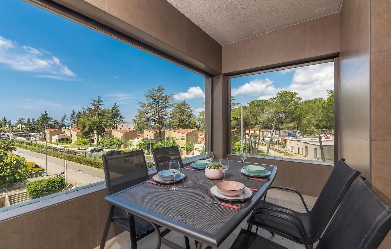 Spada Apartment 3 Bedrooms Near The Beach! ポレッチ クロアチア