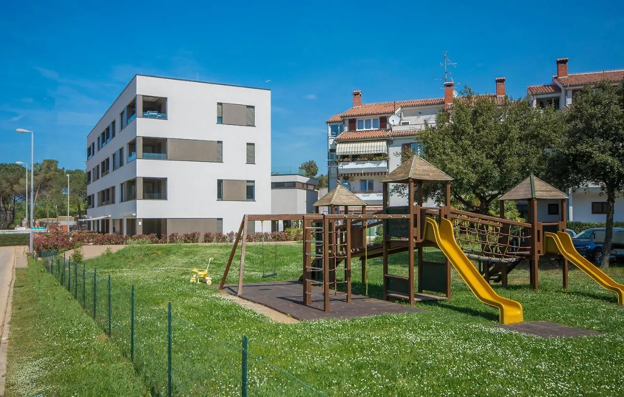 Spada Apartment 3 Bedrooms Near The Beach! ポレッチ